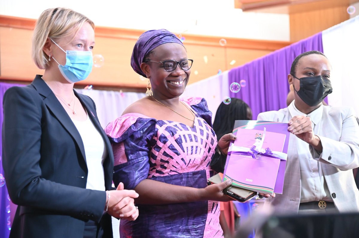 LVCTKe's tweet photo. CAS Mwangangi launching and presenting the GBV documents to various dignitaries towards the first Kenyan GBV scientific conference.
#MoHGBVScientificConference2022
#EndGBVKe
#NASCOP
#NACC-Kenya
#MoWcsw
#UNFPAKen
#UNICEF
#USAID https://t.co/1eKRPFVFgs