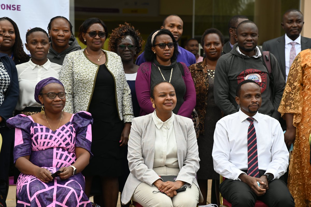 LVCTKe's tweet photo. CAS Mwangangi launching and presenting the GBV documents to various dignitaries towards the first Kenyan GBV scientific conference.
#MoHGBVScientificConference2022
#EndGBVKe
#NASCOP
#NACC-Kenya
#MoWcsw
#UNFPAKen
#UNICEF
#USAID https://t.co/1eKRPFVFgs