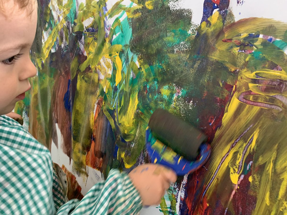 LaPitotaEB's tweet photo. Expressar a través de la pintura traços lliures i espontanis d'unes mans bellugadisses. #Grallers https://t.co/vyUngEK2wT