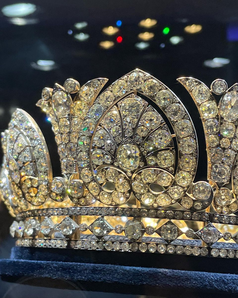 Beyond Curated tweet media