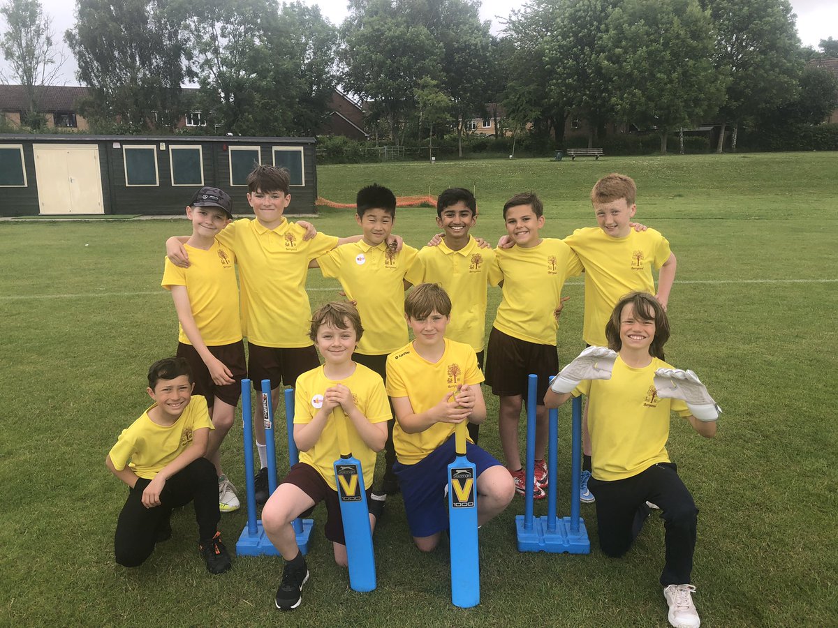 BerrywoodPE's tweet photo. Our year 5 and 6 boys cricket team came second yesterday at an inter-school tournament. This was a great effort and a fantastic team result, well done Berrywood! https://t.co/iGx3Nu7bpg