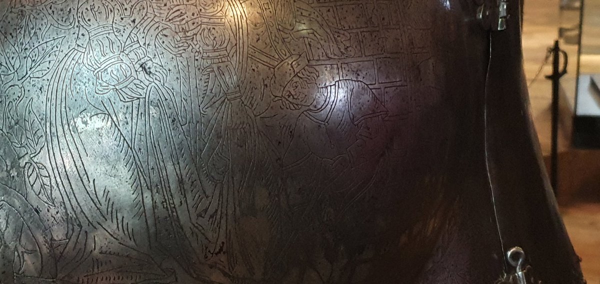 EvdeJadis's tweet photo. 2/10
Ľarmure du non moins célèbre Henry VIII (1491-1547). Roi de 1509 à sa mort, il créa sa propre Eglise, eut 6 femmes, en fit décapiter 2, et mourut obèse... 😅👑

Prenez le temps pour admirer les petits détails 🤓🔎
#Tudor #armour #Henry8 #16thcentury #royal #Renaissance https://t.co/UMMwKCyKb1