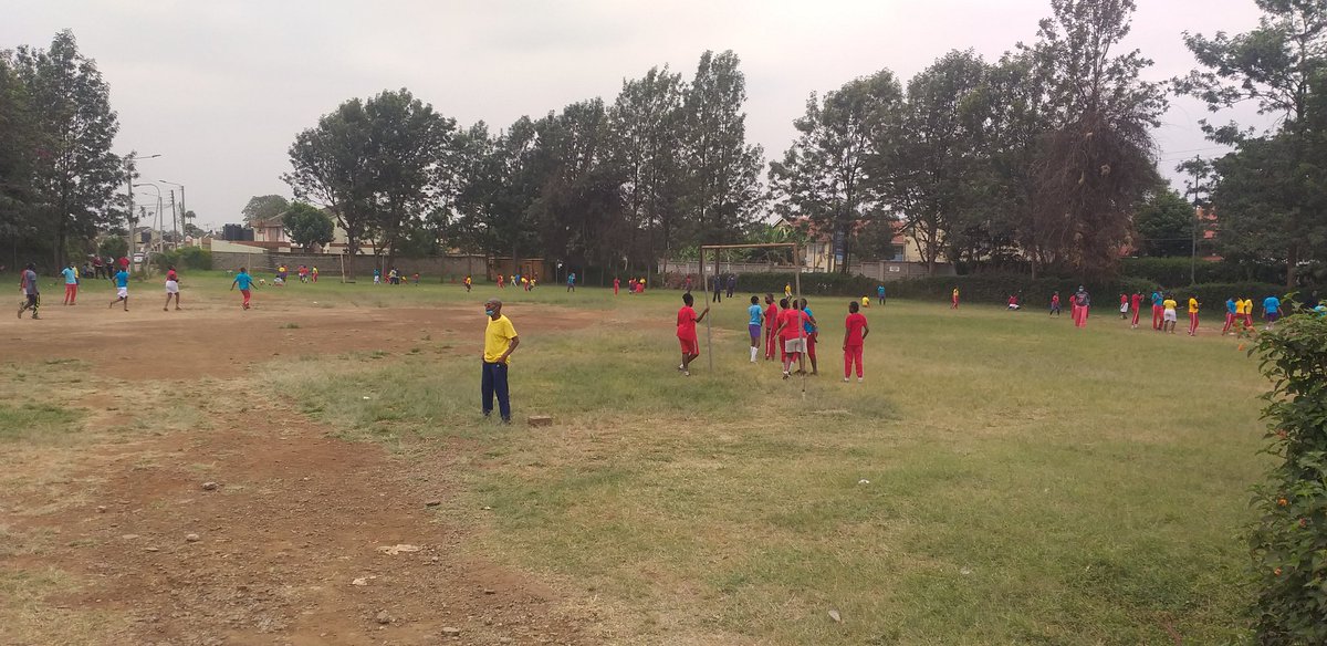ngei_2's tweet photo. This playing field that is used by school kids, residents and neighbouring estates is on the verge of being lost to private developers #SaveNgeiField https://t.co/R4wMRA8nRg