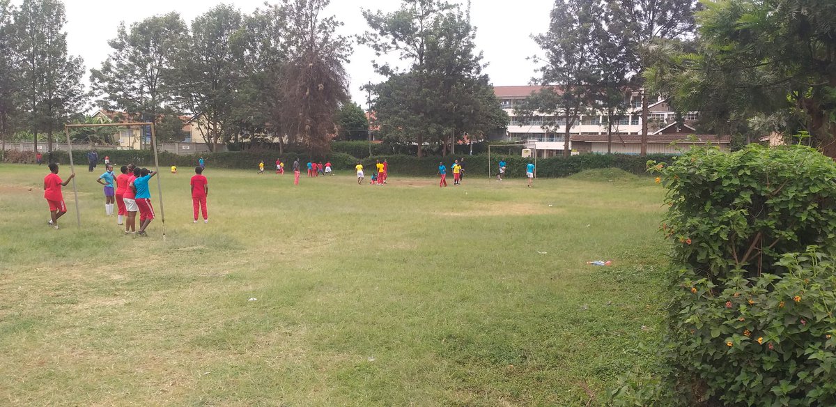 ngei_2's tweet photo. This playing field that is used by school kids, residents and neighbouring estates is on the verge of being lost to private developers #SaveNgeiField https://t.co/R4wMRA8nRg