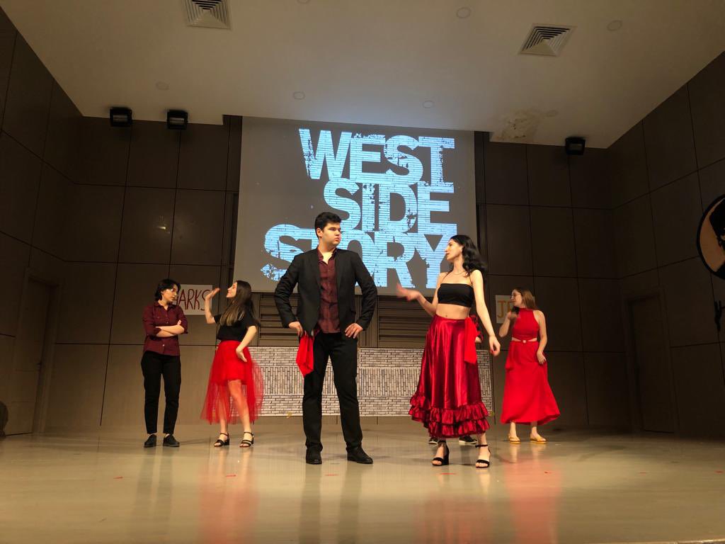 dogakolejibuca's tweet photo. İTÜ ETA Foundation Buca Doğa High School students interpreted the play West Side Story. Congratulations to all our students… @KvancBarlas @ISILBLT @Melahatsengul1 https://t.co/VX9FQEp4rn