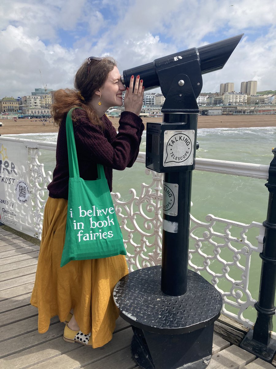 Our book fairies in Brighton have been joined by the delightful @fionalongmuir to sign and hide copies of #LookingForEmily! Will you be lucky enough to find Emily today? She’s hiding all over the UK!

#ibelieveinbookfairies #debutauthor #tbfemily #tbfnosycrow #debutbookfairies 🕵️‍♂️