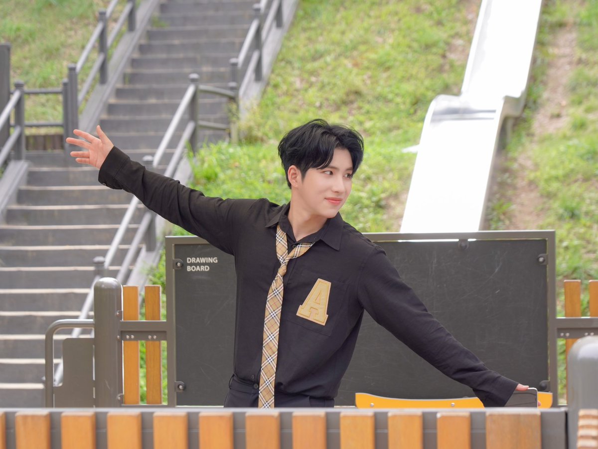 ace_everyday's tweet photo. [#ACE_POST] 📝

'Changer' jacket shooting #1 : a thread 

 📧 https://t.co/6atah4hvsI

#ACE  #에이스 #체인저 #ACE #Changer
@official_ACE7 https://t.co/IGaBBsuLgV