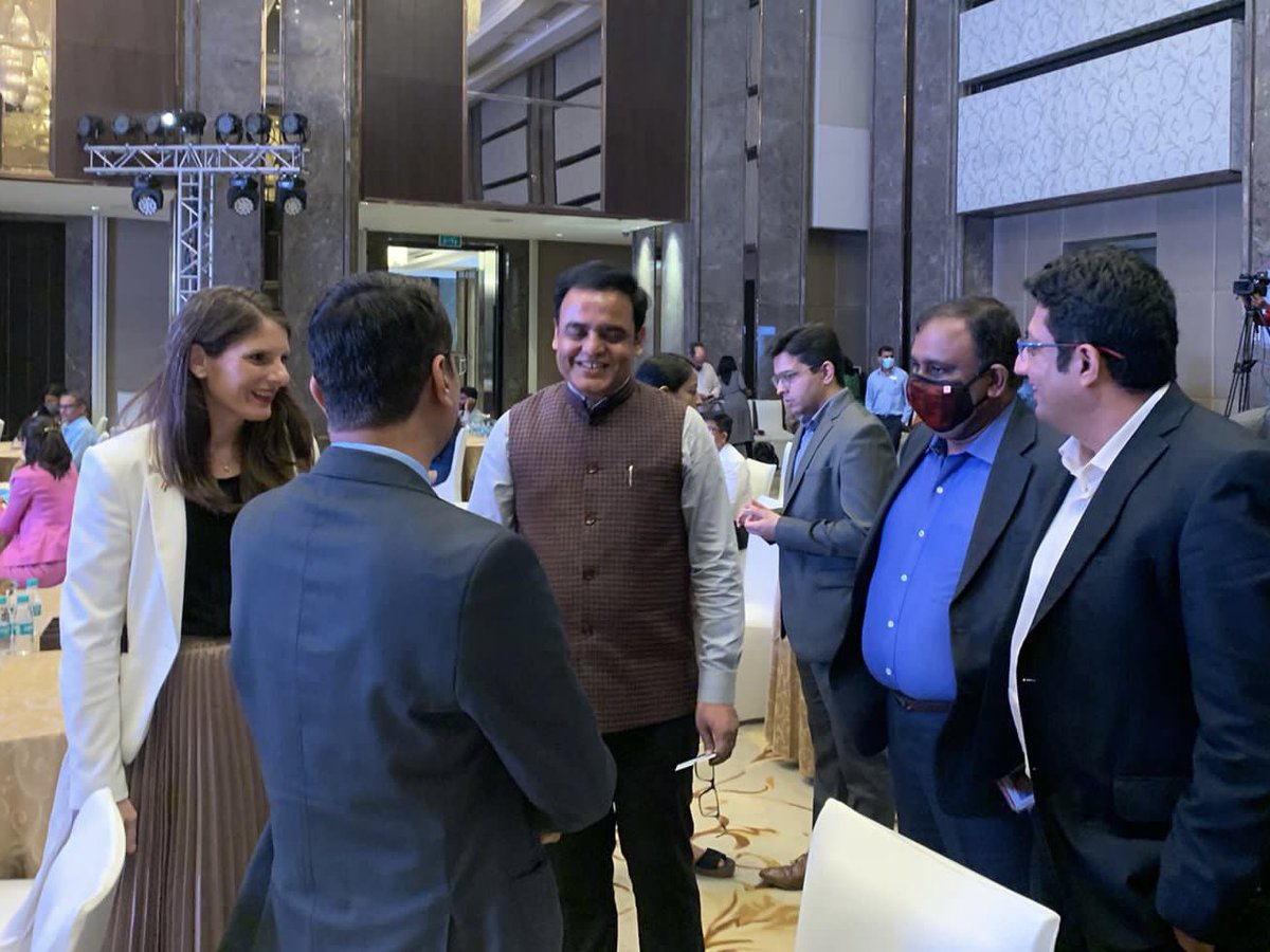 AusCGChennai's tweet photo. Australia will have an active presence at the Bengaluru Tech Summit in Nov 2022 building on our high profile participation last year (when we announced we’re opening a new CG in #Bengaluru!). Joined Minister @drashwathcn and 🇦🇺companies for the launch today #Tech4NextGen https://t.co/7AfsoWpqOJ