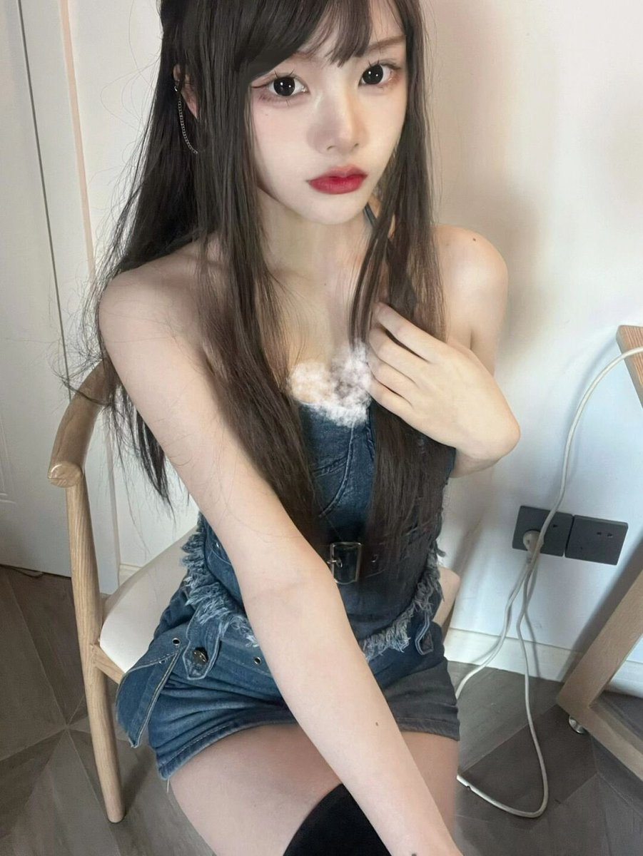 哥哥不睡我不睡，什么姿势我都会 https://t.co/ZhyWdBr6ji