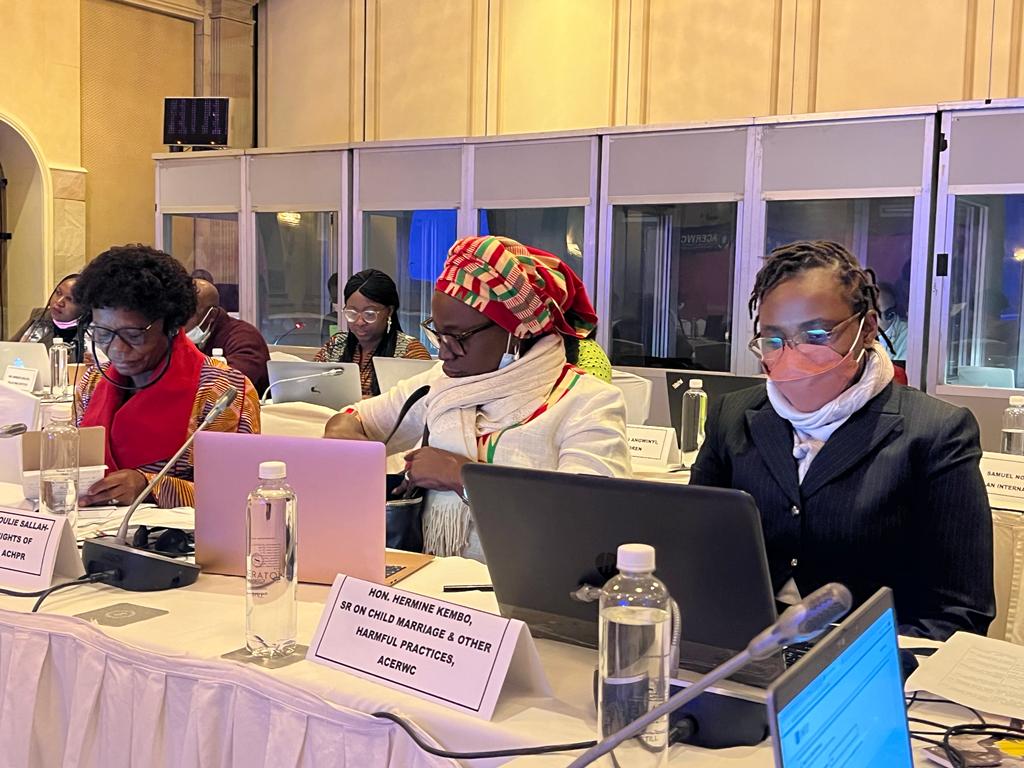 GPtoEndFGM's tweet photo. #HappeningNow  

Concluding 2-day validation workshop-generously supported by @GlobalSpotlight - on draft Joint ACERWC-ACHPR #GeneralComment on Female Genital Mutilation #FGM in Pretoria

Experts on Women’s &amp; children’s rights on continent shared their inputs on the first draft. https://t.co/mkbvf04bs4