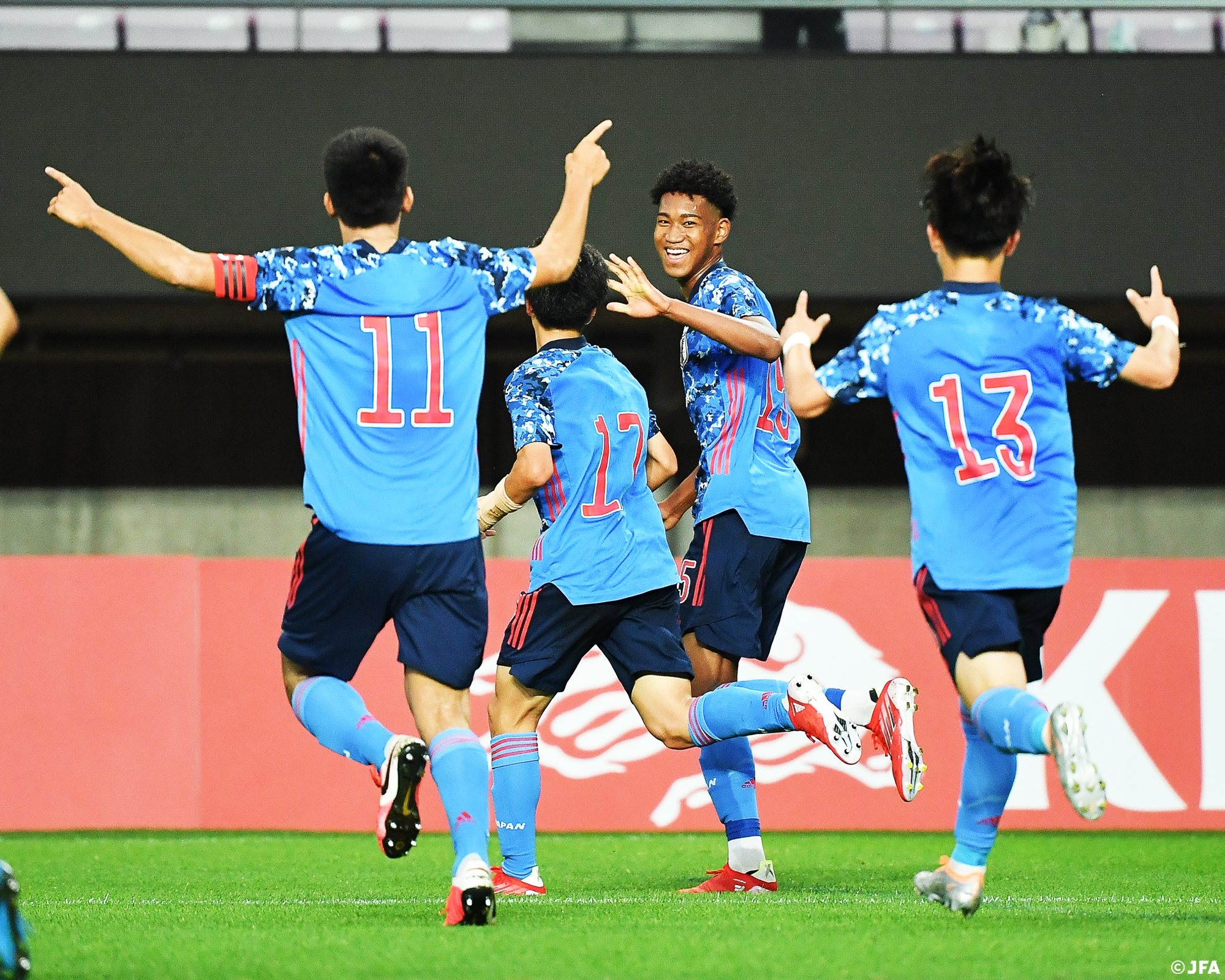 サッカー日本代表 矢田龍之介 の得点などで3得点快勝を収めた U16日本代表 中1日で次なる戦いに挑みます Next U 16 インターナショナルドリームカップ22第2戦 6 10 金 18 00ko 全試合入場無料 U 16ウルグアイ代表 Csテレ朝