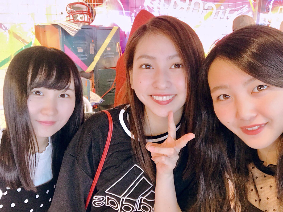 TGSastalight's tweet photo. 「NICORONさんの展示会にJuice=Juiceさんのあかりさんとお姉ちゃんと行ってきました！！…」山邊歩夢／AKB48
出典：https://t.co/1NfeHmdX8E 2018/06/08

#山邊未夢 #東京女子流 #女子流 #藤田ニコル #NiCORON #植村あかり #ジュースジュース #山邊歩夢 #AKB48 https://t.co/EerAU4Ezk4