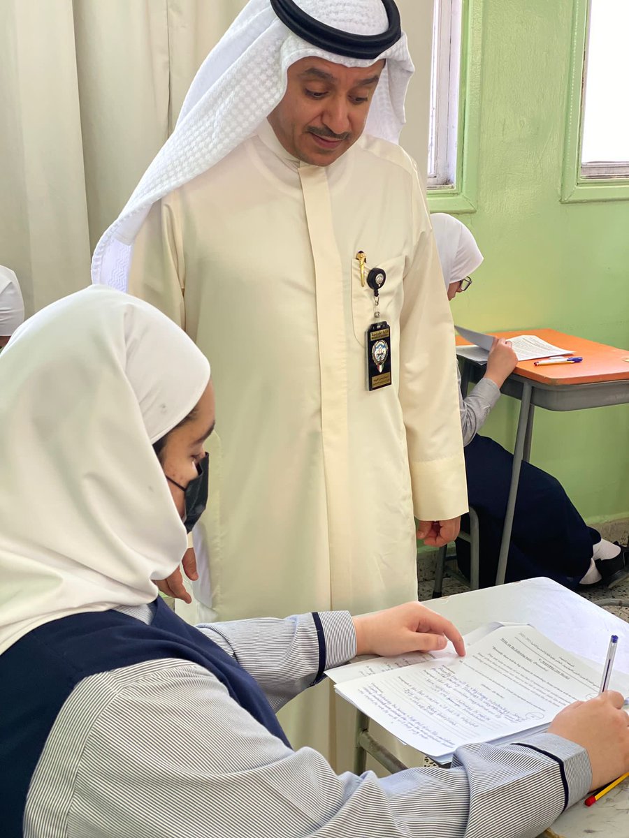 private_edu_kw's tweet photo. زيارة الدكتور عبدالمحسن الحويلة الوكيل المساعد للتعليم الخاص والنوعي (مدرسة   الفحيحيل الوطنية) و (المدرسة الجعفرية ) حيث قام بتفقد لجان اختبارات نهاية العام . https://t.co/rxWwmVQf7H