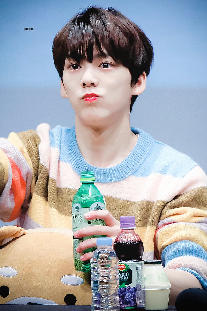ondust_0916's tweet photo. 갤러리 사진 발굴6

#VERIVERY #베리베리 #MINCHAN #민찬 https://t.co/nfm5Ucoe57
