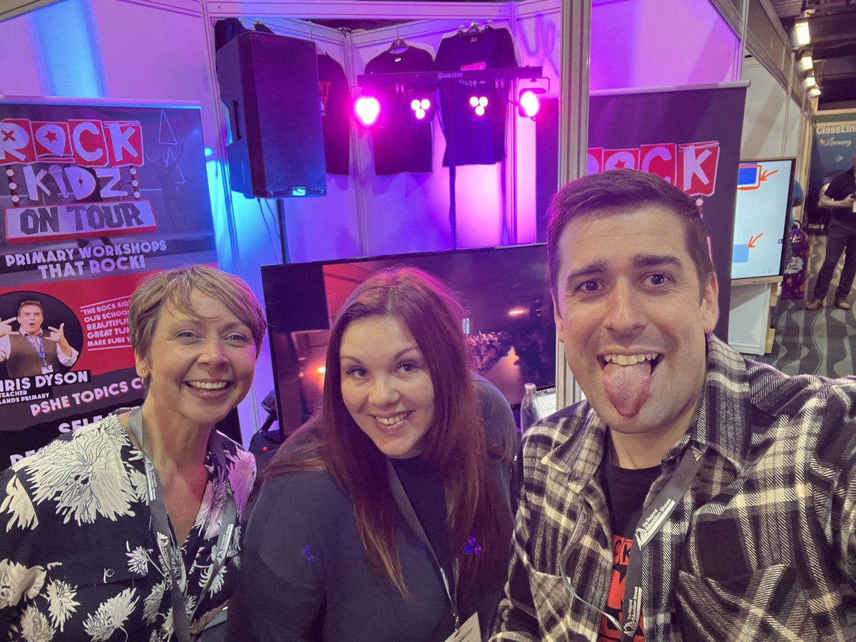 RockKidzUK's tweet photo. We’re at the @RegionalEdShows with @LiteracyCounts1 🙌🏻

Always fantastic to meet other brilliant organisations doing great things in education 🤙 https://t.co/7Omc3YlpMU