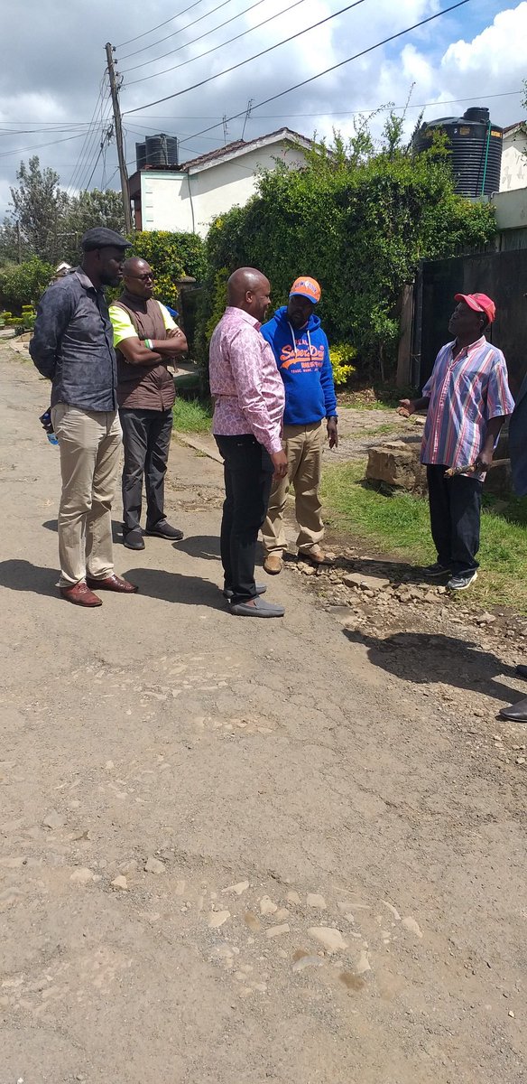ngei_2's tweet photo. We would like to thank @JalangoMwenyewe for taking time to come and look at the field in contention as well as other issues like roads and drainage.
#SaveNgeiField https://t.co/pOw8kLxkzJ
