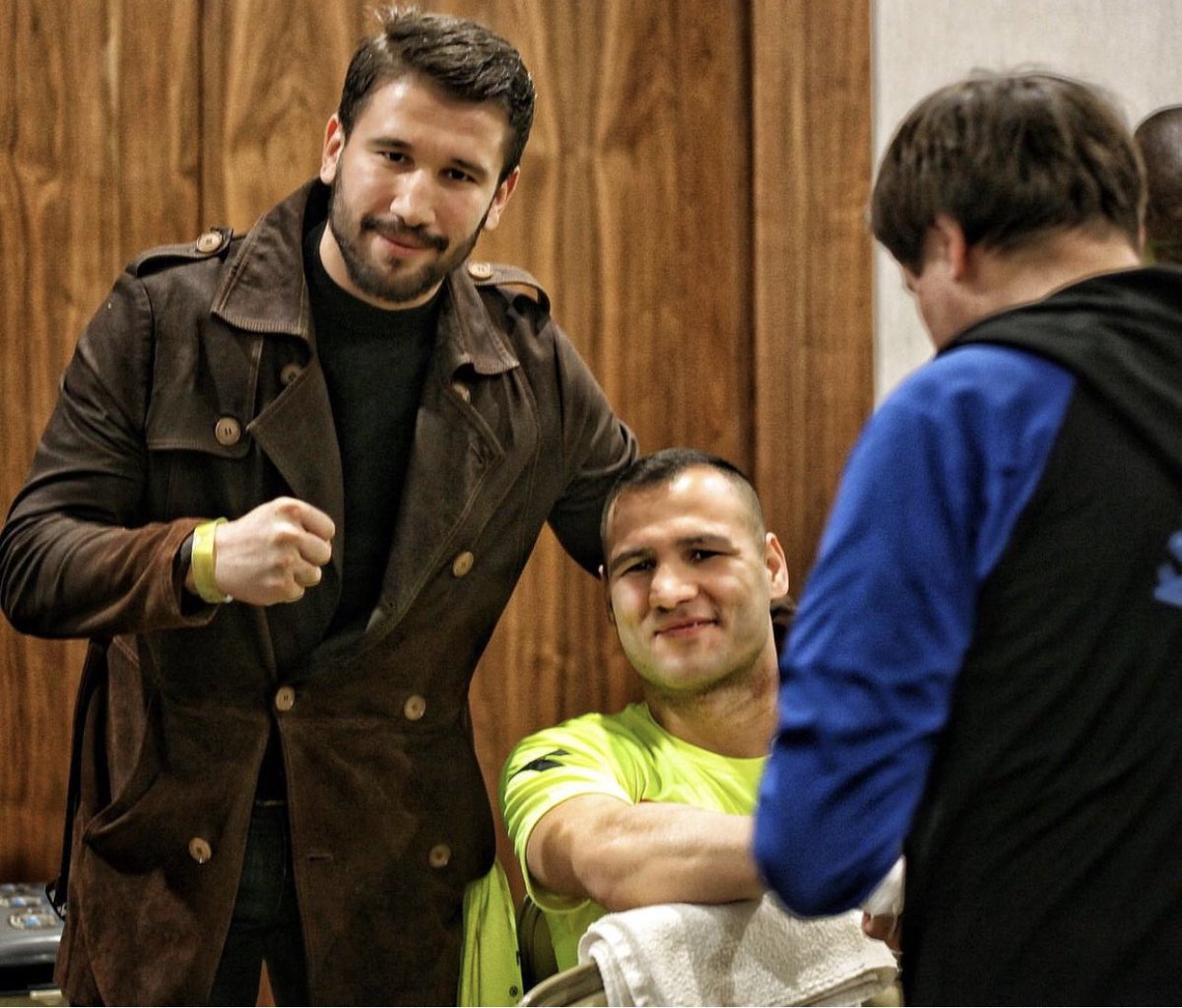 sydaksr's tweet photo. El alem değil 50 alem de seni konuşsa sen bu aleme fazla bir delikanlısın.! @AK_resmifan #survivoralllstar2022 #ademkilicci https://t.co/wJrrUAKNg6