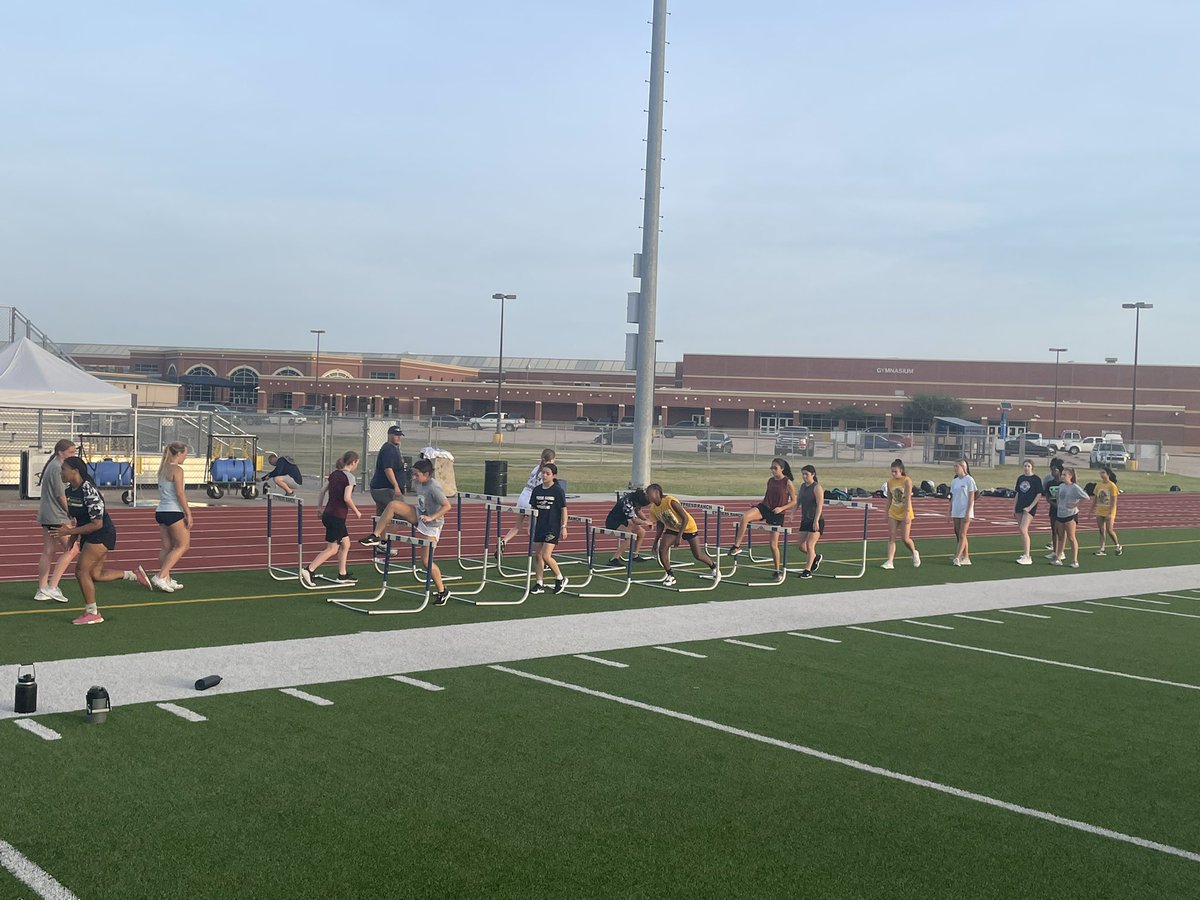 Coach_Herbst's tweet photo. Beautiful Morning for Day 3 of SAC Camp!
Agilities, Flexibility, Explosion, and Speed
⚽️🎾🏀🏐🏈⚾️🥎🤼♀️🏊♂️🤽♀️
Day 3
#CampsatRanch22
#SpreadtheBlue
#AEF https://t.co/jIVFK1fqkJ