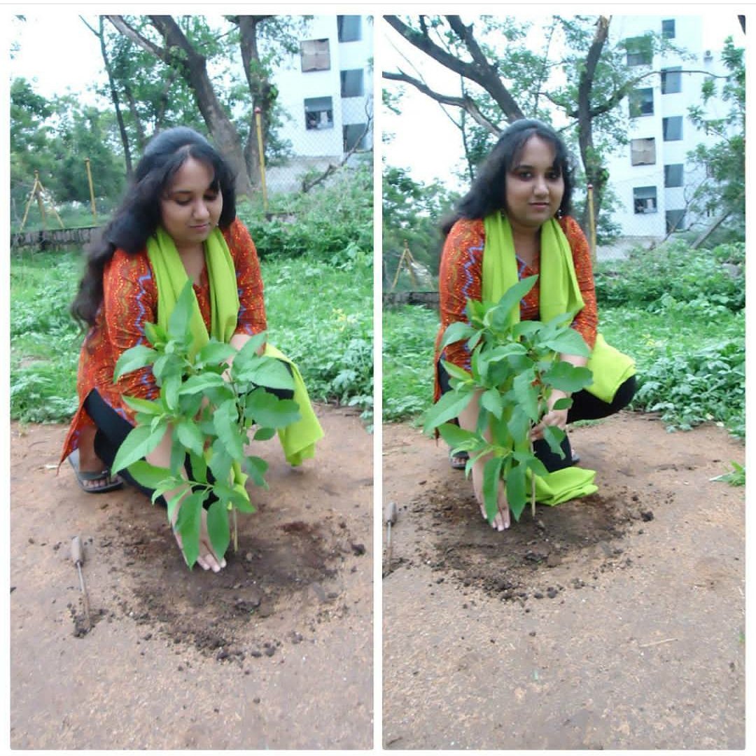 Lavannyapinky's tweet photo. @PirojshaGodrejF @nurserylive I took a great initiative towards making my city greener and cleaner🪴 Plantation of saplings is most loved part of my life🌱
#ContestAlert
#PGFForEnvironment
@PirojshaGodrejF #GreenPartner @nurserylive
Join in
@Mouni_Glory
@prasadd203
@Vidisha_vyas https://t.co/WEdNI0XMZk