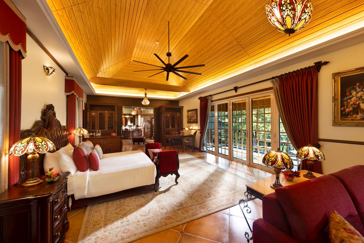 coorgwilderness's tweet photo. Spacious. Serene. Stunning.
Simply the best of luxury travel, found in the heart of the wild in Madikeri at Coorg Wilderness Resort.
#CoorgWildernessResort #PaulJohnHotels #LuxuryResort #ExploreNature #BeautifulSights #IncredibleIndia #Madikeri #CoorgTrip #CoorgResort https://t.co/y2fJqhvlcq