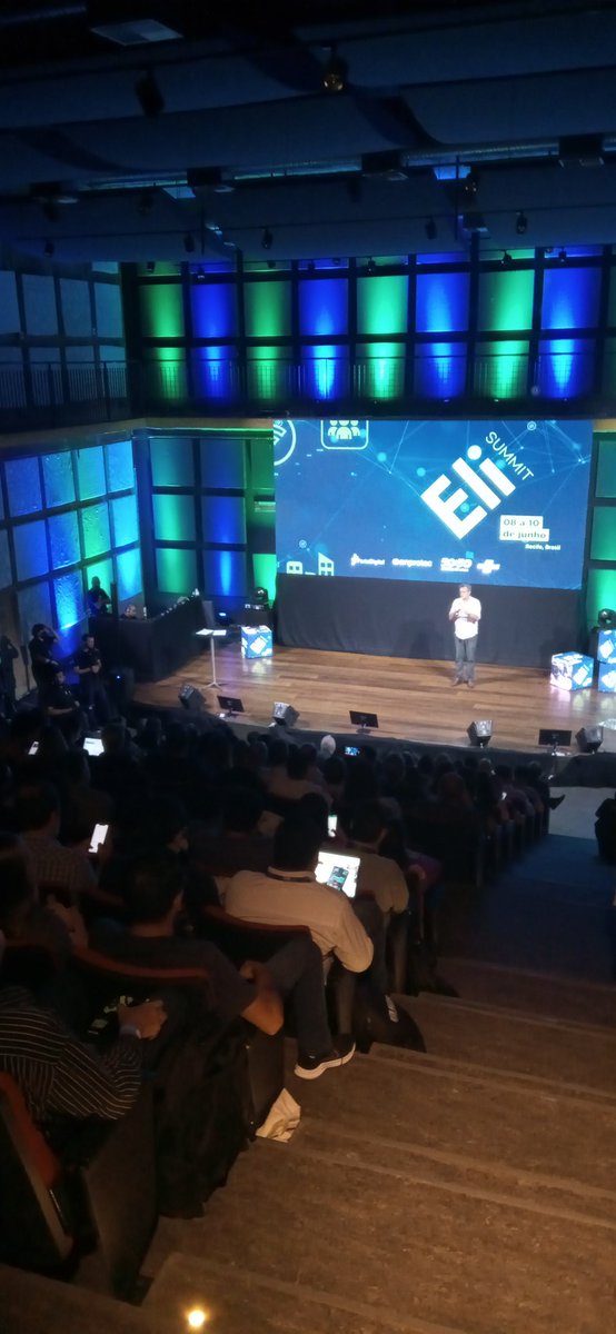 sebraepe's tweet photo. Nosso superintendente Francisco Saboya dá as boas vindas ao público do #EliSummit. "Sempre foi nossa vontade promover um encontro onde a gente pudesse fazer uma reflexão sobre as experiências nacionais e internacionais que dão suporte à cultura da inovação". https://t.co/FGb3ZrRSUG