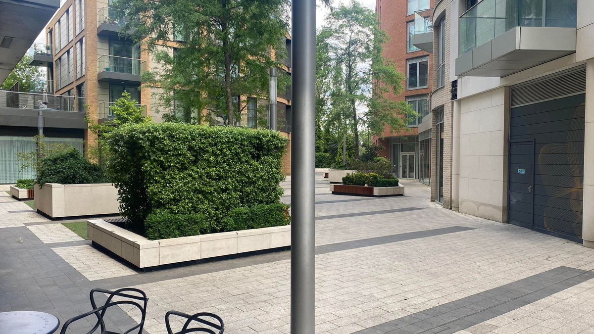 domainsummitcom's tweet image. London Domain Summit&apos;s outside area #1
#londondomainsummit #domainsummit #DomainEvent
#domains #domainnames