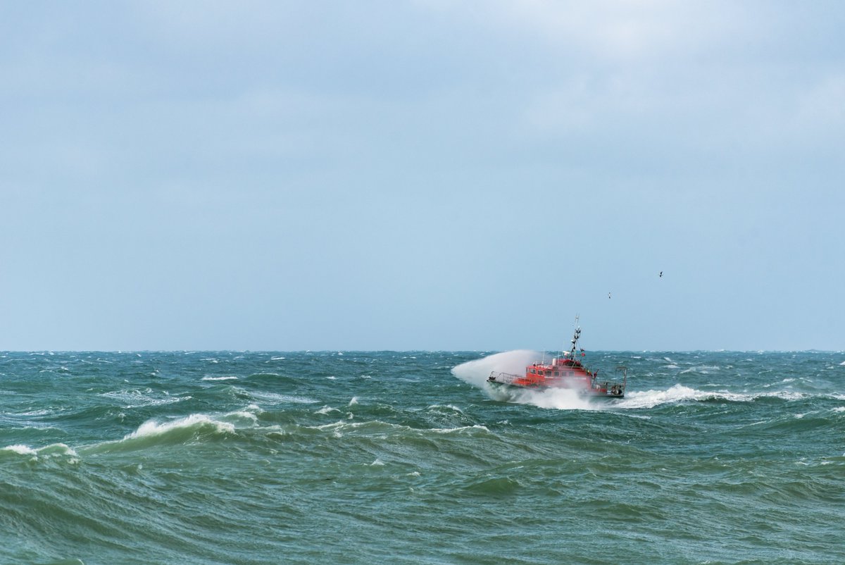 📅 Aujourd'hui, c'est le #WorldOceansDay, la #JournéeMondialeDesOcéans 🌊 Les #SauveteursenMer #SNSM sont toujours prêts à vous secourir 24h/24, 7j/7, 365j/an 🆘 snsm.org
L’océan est avant tout le poumon de notre belle planète, protégeons-le 🌍