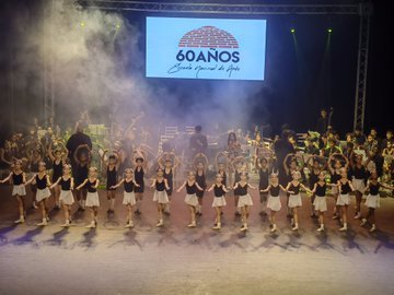 Excelente gala por el 60 aniversario se las escuelas de arte. Una muestra de lo que nos enorgullecemos.
#CubaEsCultura 
#CubaVive 
#NoHayApagonCultural 
#VamosConTodo