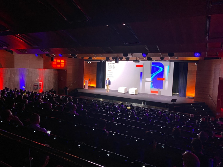 Olya_Balan's tweet photo. #FastSecure22: live from Madrid! @Fortinet's Lizzie Cohen and Patrick Grillo took the stage to discuss different aspects of the #security services market and #Fortinet’s role and value proposition in them. Stay tuned!
https://t.co/74n2f0R4nL
#FortinetPartner https://t.co/X0LHHwkfEV