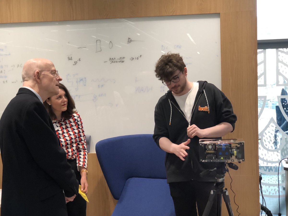 Featuring Grant (PhD Student), as he shares the latest Gas Camera 📸🔥 research at the launch of the <a href="/UofGARC/">UofGARC</a>! 
👏🏼👏🏼
Well done, <a href="/UofGARC/">UofGARC</a>, for a fantastic launch. 
<a href="/UofGlasgow/">University of Glasgow</a> 
#AdvancedResearchCentre
