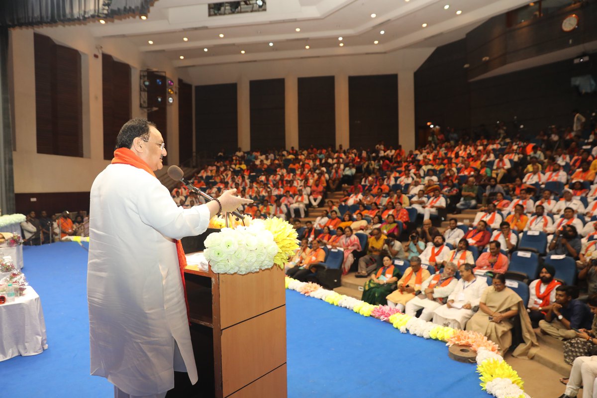 JPNadda's tweet photo. It was an honour to address the State Executive Committee Meeting today in Kolkata and to be among the dedicated @BJP4Bengal members. I have utmost faith that  our ideology and the leadership of Hon. PM @narendramodi Ji will take our party as well as the country to new heights. https://t.co/PPvHadCKpQ