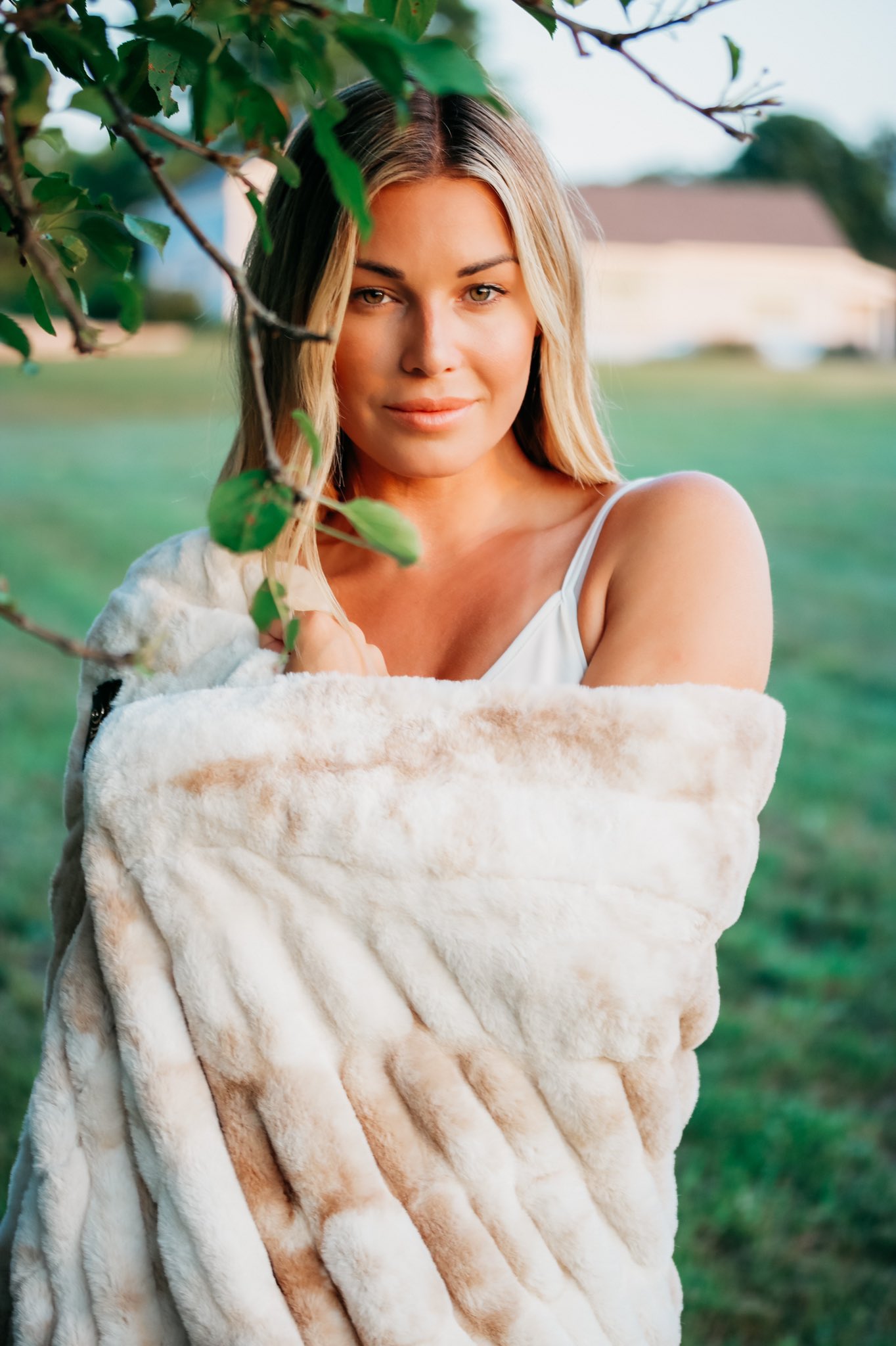 Ciara Price on Twitter: "Golden hour https://t.co/ASLK8vOwU7" / Twitter