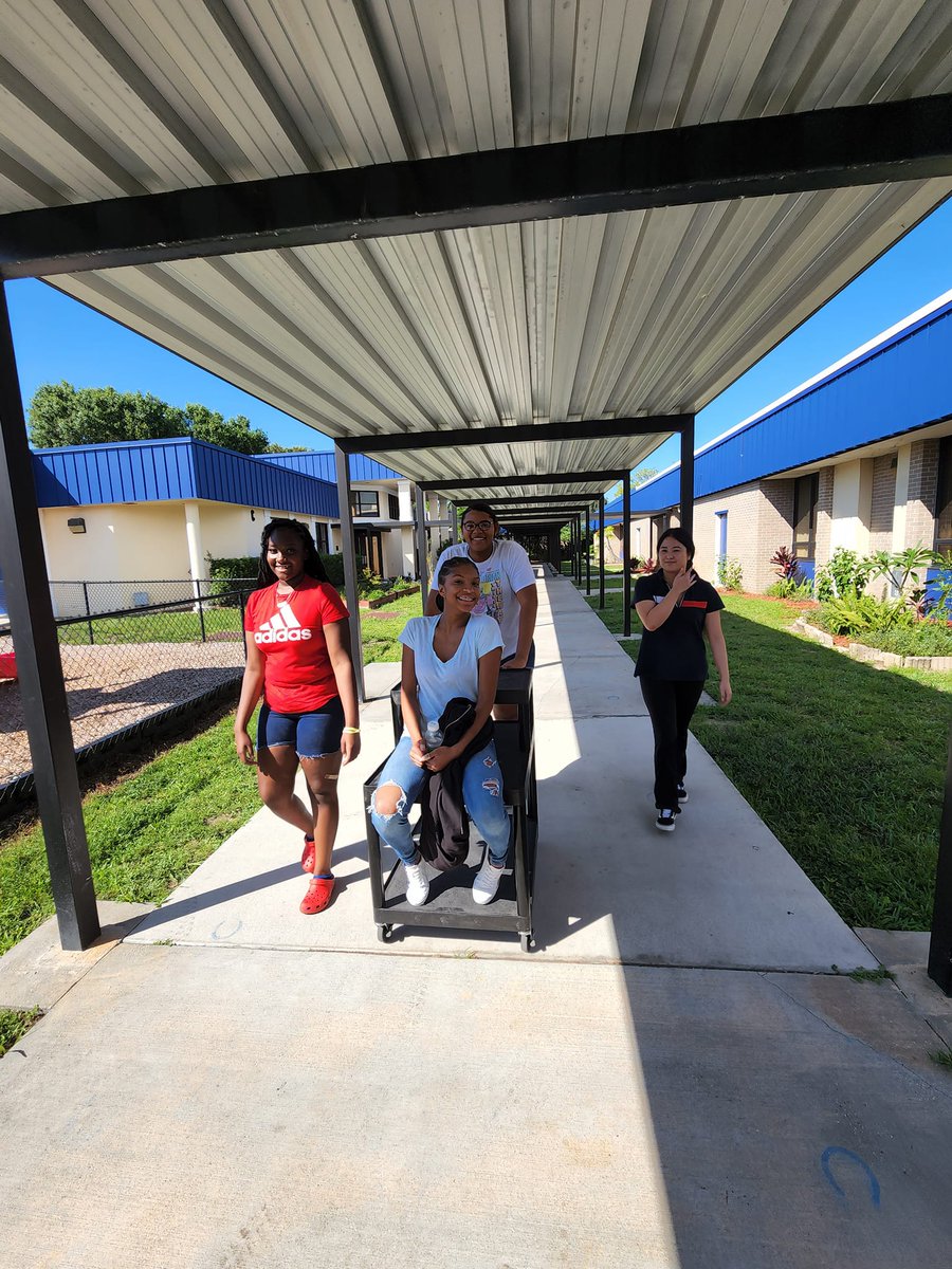 MySpark_Sdirc's tweet image. 1st day in the books for our @IT_SDIRC @SDIRCTech  Summer Student Workers! They worked so hard! We&apos;re so lucky to have them! 🥰🔥🌞 #SPARK_IT #SDIRCStrongerTogether