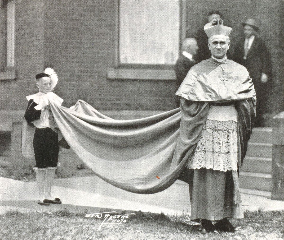 dcb_dbc's tweet photo. #NewBio! The son of Irish immigrants to Canada, Michael Francis Fallon (1867-1931) was a Roman Catholic bishop. His passions for the British empire, Ireland, and education, coupled with his outspoken nature, made him a public figure of national importance. https://t.co/FO4CBGdNWL https://t.co/S3beyKLi7A
