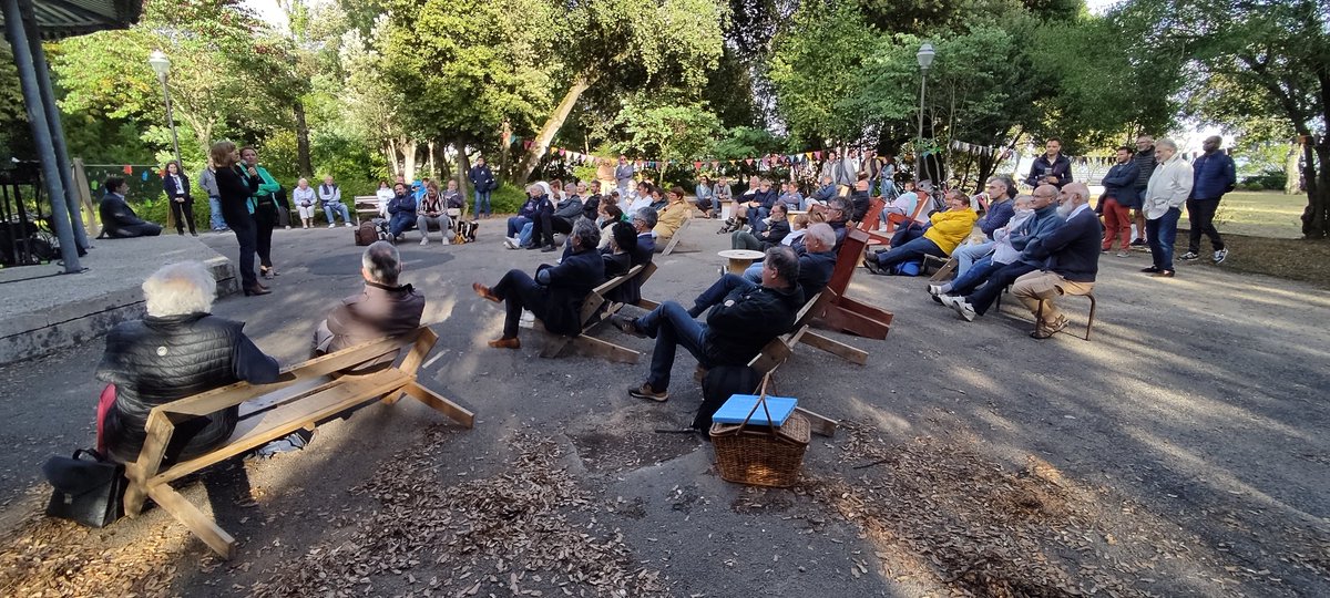 SebTissanie's tweet image. Meeting de @nedellec_marie, ce soir dans le très beau Parc d'Orbigny à La Rochelle. 
Ses choix politiques sont clairs : Santé, Logement, Environnement, Europe... avec #Engagement &amp;amp; #Proximité.
Avec @JFFountaine @CatherineLONID1 @bertaud_c @TetenoireE @AntoineGrau @ge_blanchard