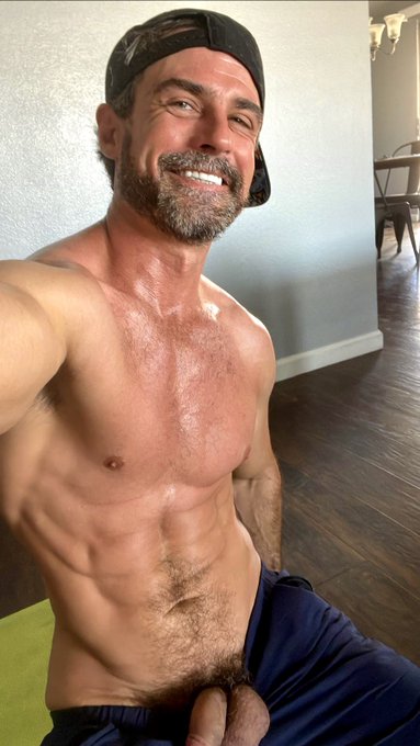 Just did a morning workout https://t.co/rwedFDUB24<a href="/tag/dick"class="tags"><span>#dick</span></a>