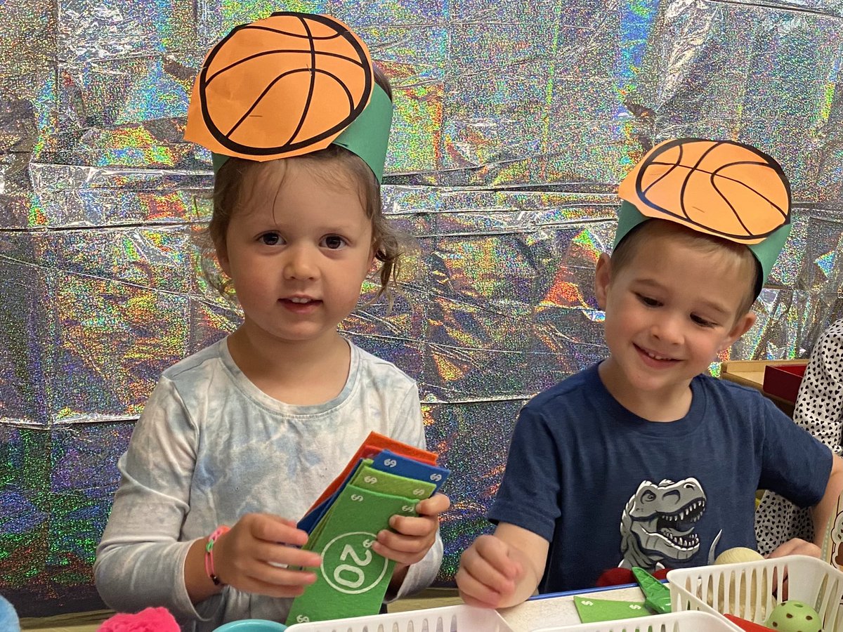 Mrs. Fitzgibbon’s friends are ready for an exciting <a href="/celtics/">Boston Celtics</a> game tonight! #bbchopedale <a href="/LindsayFitzgibb/">Lindsay Fitzgibbon</a> <a href="/kcrebasehps/">Karen Crebase</a>