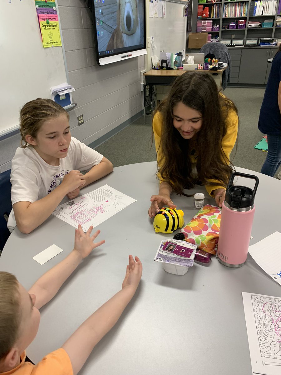 geier5tmes's tweet photo. These @TMESEagles had an exciting morning exploring STEM! #tmeseagles #STEMeducation https://t.co/XnyDYUCkew