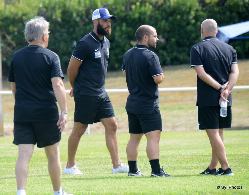 NicoGravisse's tweet photo. ⚽️Fin de l’aventure au Cap Ferret 
Merci à tout le club pour ces 3 saisons 
Le meilleur est à venir ! 
#football #sportscience #staps #lookingforanewchallenge https://t.co/83F81MqTTQ