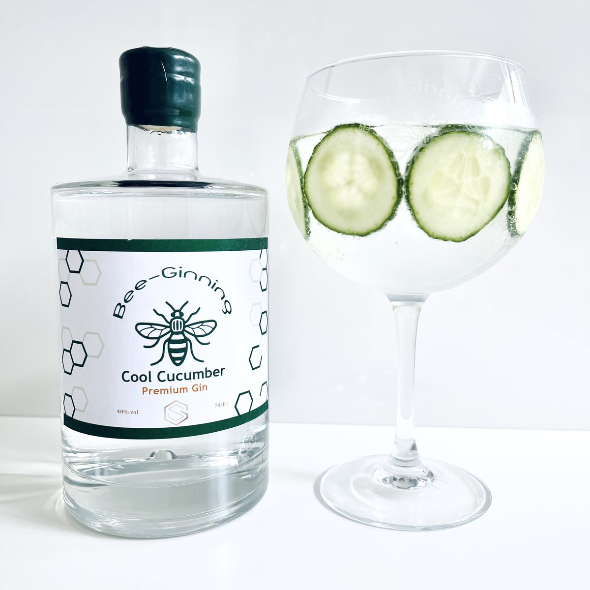 NEW FLAVOUR - Introducing Cool Cucumber 🥒🍸

A smooth, clean, crisp gin that is to be enjoyed served with ice, premium tonic and a slice of fresh cucumber.

Order here > bee-ginning.co.uk 🐝