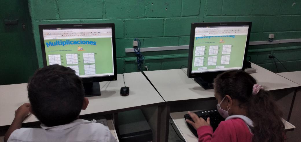 #08Junio estudiantes de 4to Grado A y B asistieron al <a href="/CbitLgc/">CBIT LGC ARAGUA Soy @FundabitAragua</a> para reforzar  conocimientos, ejecutando actividades de aprendizaje computarizadas; Números Romanos y multiplicaciones <a href="/leoalvacabrera/">Prof. Leonardo Alvarado</a> <a href="/pedrogordon2121/">Pedro Gordon</a> <a href="/_LaAvanzadora/">Yelitze Santaella</a> <a href="/Soykarinacarpio/">Karina Carpio</a>