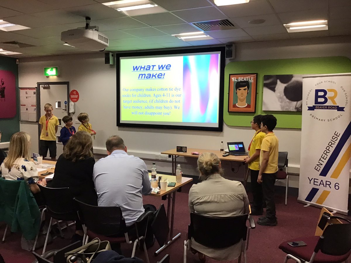 BeaverRoad_Pri's tweet photo. And so commenced the ‘perfect pitches’ #youngentrepreneurs Thank you Business Angels @VisibilityRM @operameducation @tangerinedaily @Energize_Group https://t.co/XDadfTuA9d