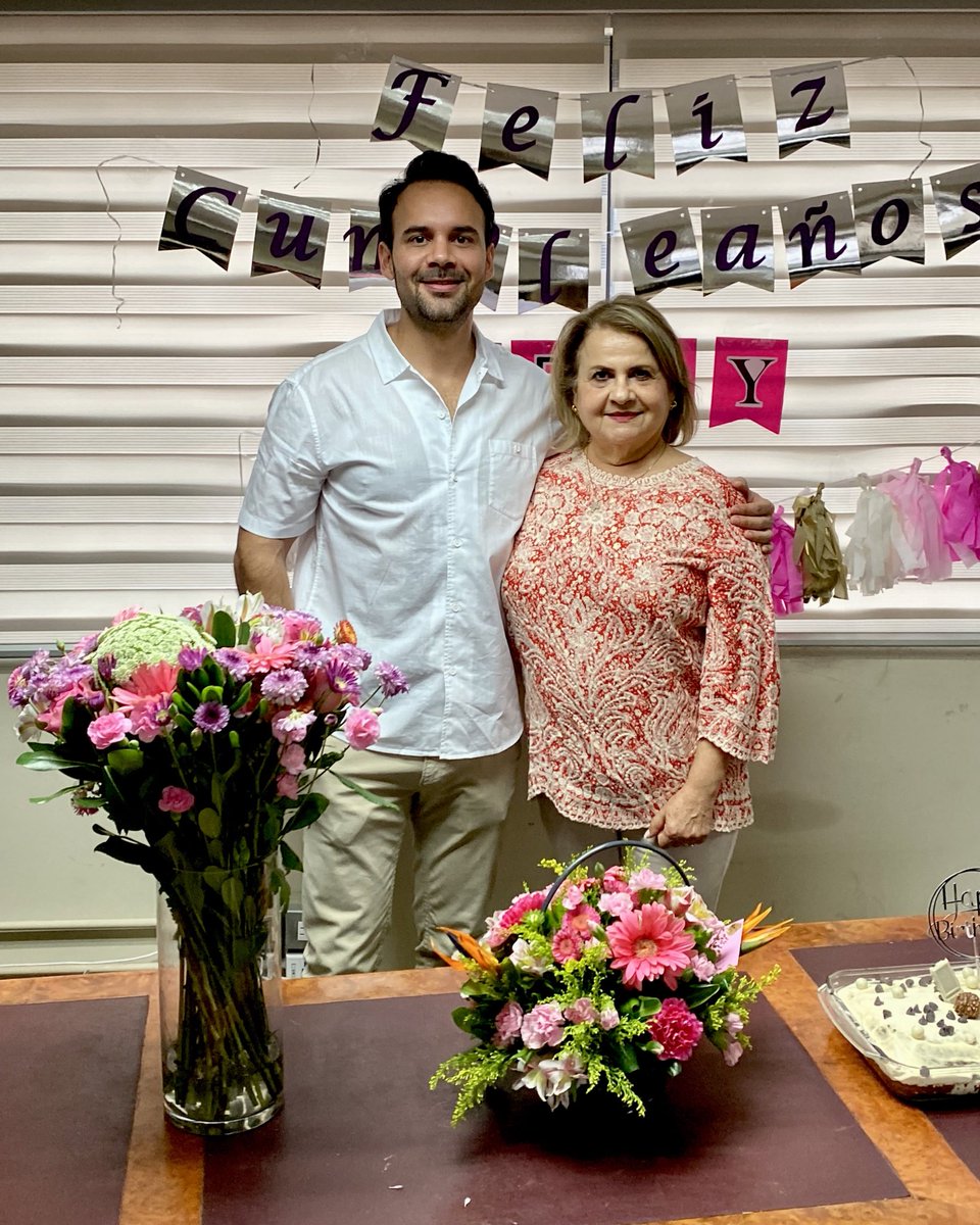 aldogonzalezgax's tweet photo. Feliz cumpleaños a la matriarca de la familia, mi Mamá Letty Gaxiola 🎂 por su cumpleaños. 

Por muchos años felices y llenos de amor y cariño mas!!! 

Festejo #TEGSA #GG https://t.co/AvT5BfvpKL