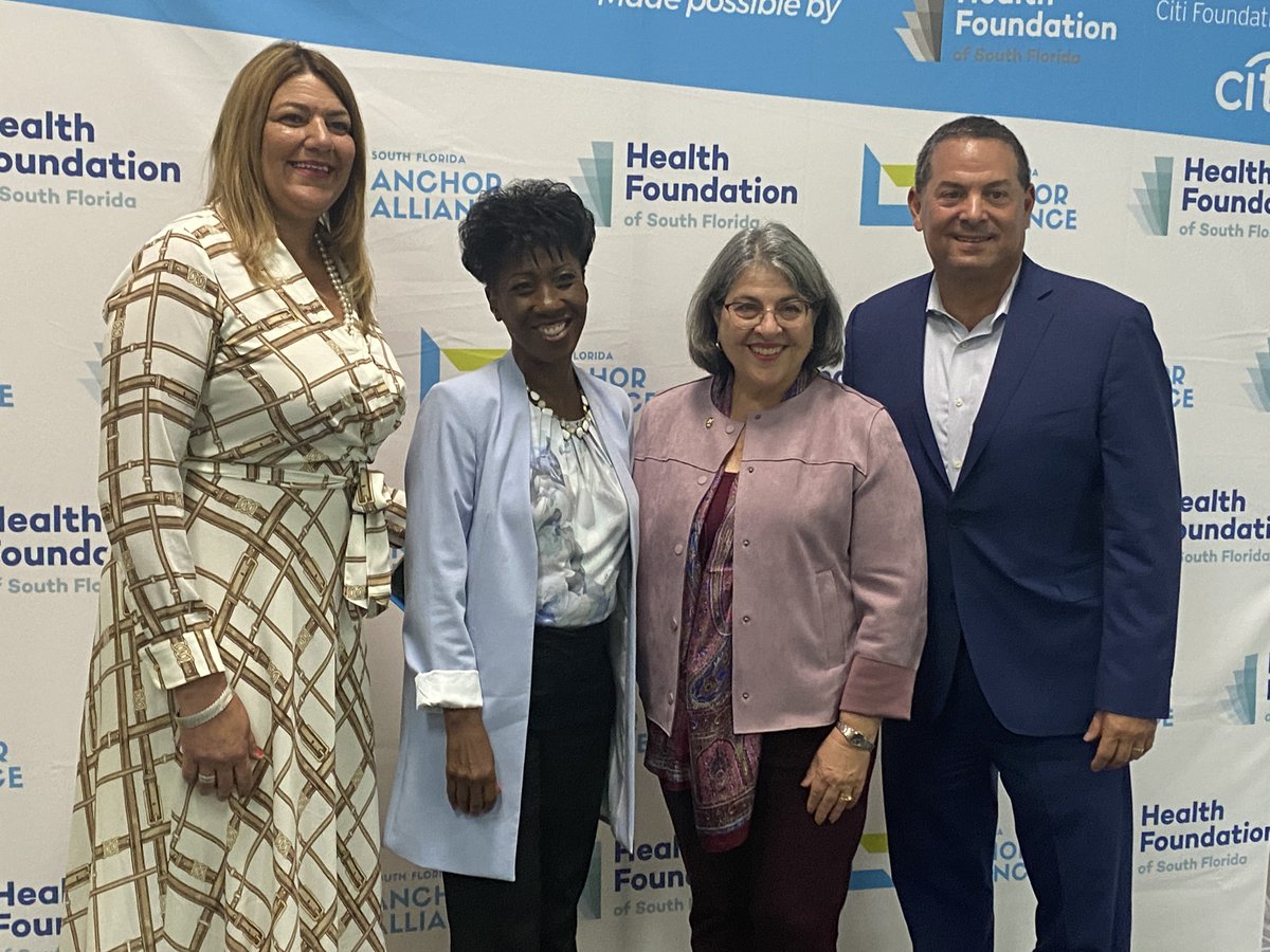 browardinfo's tweet photo. Mayors from Broward &amp; Miami Dade joined the SoFla Health Foundation to announce a $1 million investment to establish the South Florida Anchor Alliance Regional Marketplace The funding launches an AI-powered tech platform designed to help match businesses with county opportunities https://t.co/0f9XnxLmlM
