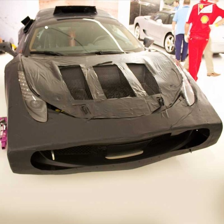 APEXdotONE's tweet image. 2013 LaFerrari test mule and final model⁠
⁠
#Ferrari#laferarri#supercar @forgotten_concepts