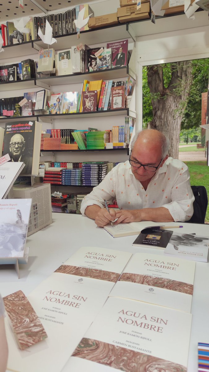Librería del centro tweet media