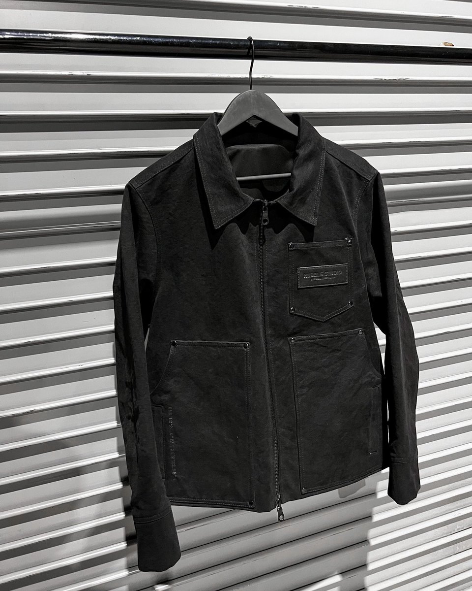 Workwear Jacket.
Made from 14 oz canvas enzyme wash with gun metal hardware. 
Handmade in Los Angeles

hubbleclothing.com/collections/sh…