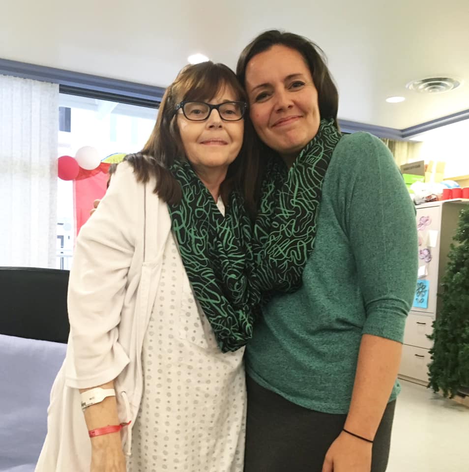 4 yr anniversary that my mama had a successful double lung transplant. Your reminder to indicate YES to organ donation... making that choice could make a HUGE impact on another family as it did to us ❤ Plz RT, I don't mind these hot babes (mom &amp; me) circulating the internet ❤