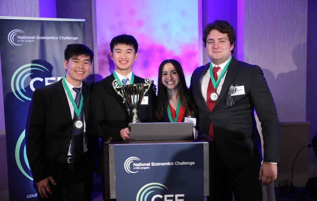 CouncilEconEd's tweet photo. Join us in celebrating the winners of the 2022 National Economics Challenge &amp; National Personal Finance Challenge!! We are so impressed by your knowledge of #personalfinance &amp; #economics &amp; we already can't wait until next year's competitions! https://t.co/HX6gpVLSRz