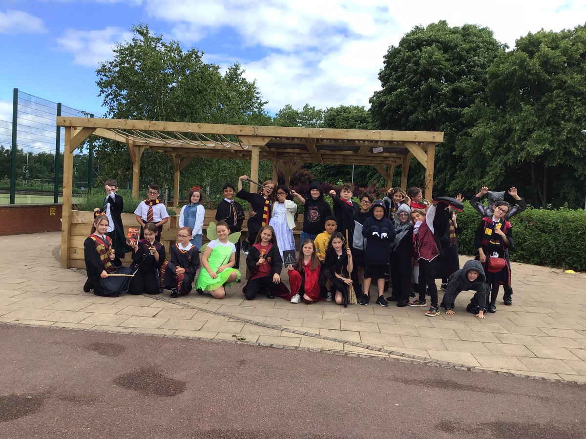 Year5GUPS tweet media